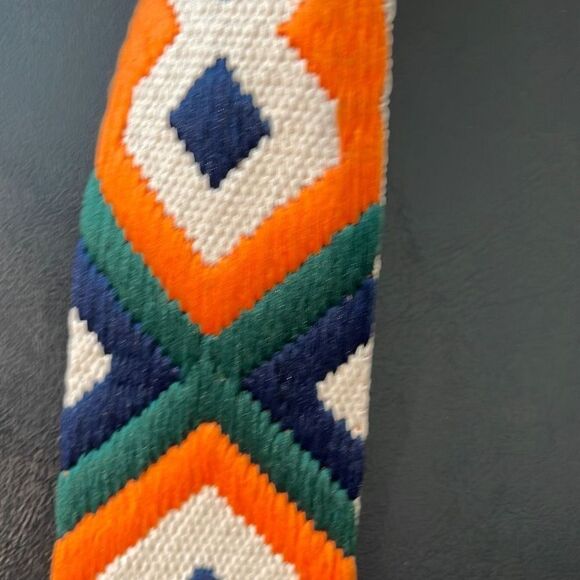 AH•DORNED‎ Crossbody Bag w/strap. Vegan leather. Camel colored - Picture 5 of 12